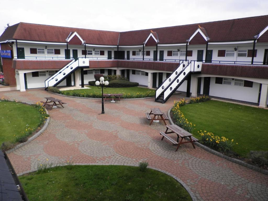 The Town & Country Lodge Dundry Esterno foto