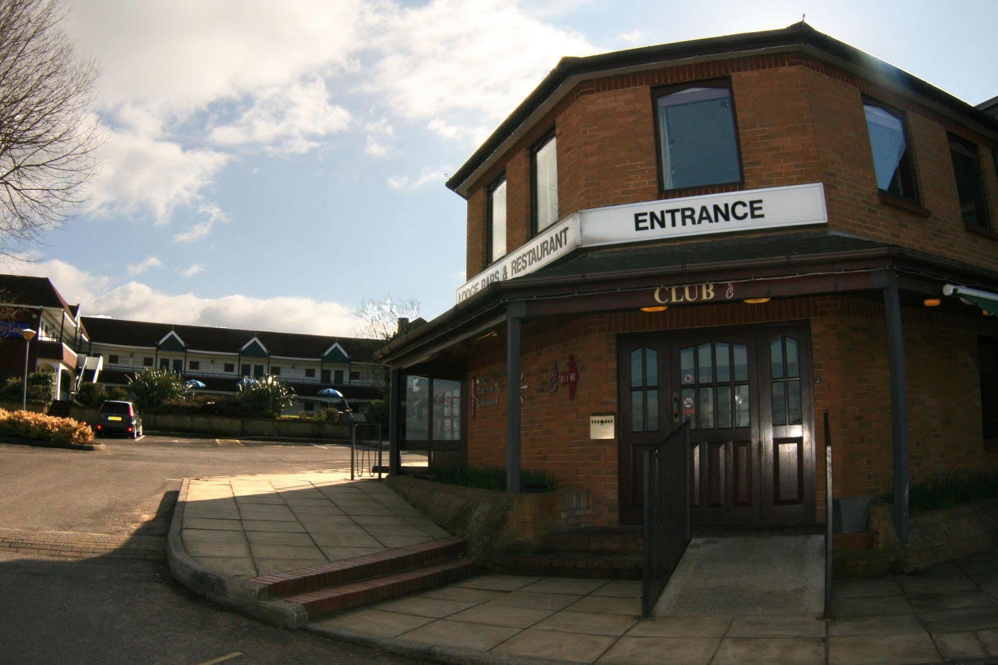 The Town & Country Lodge Dundry Esterno foto