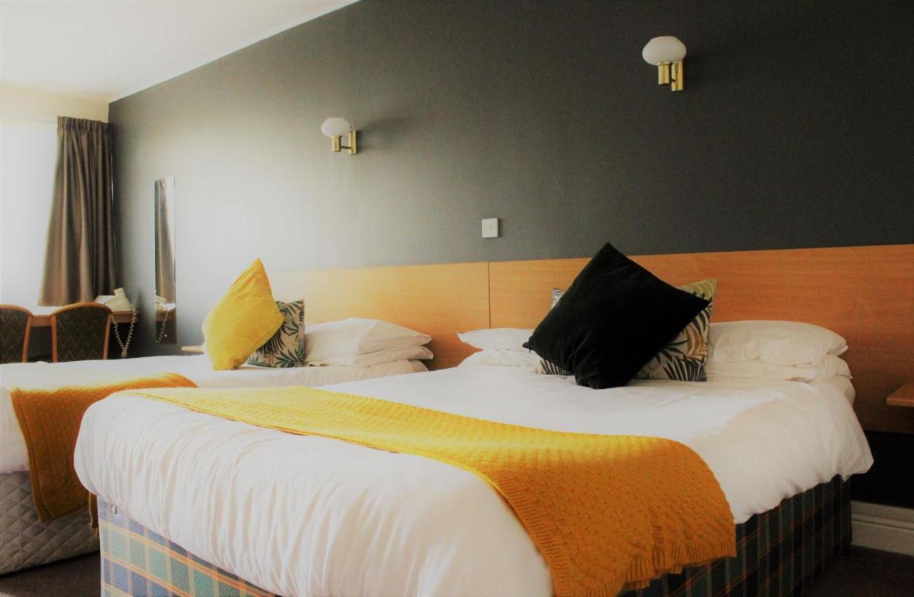 The Town & Country Lodge Dundry Esterno foto