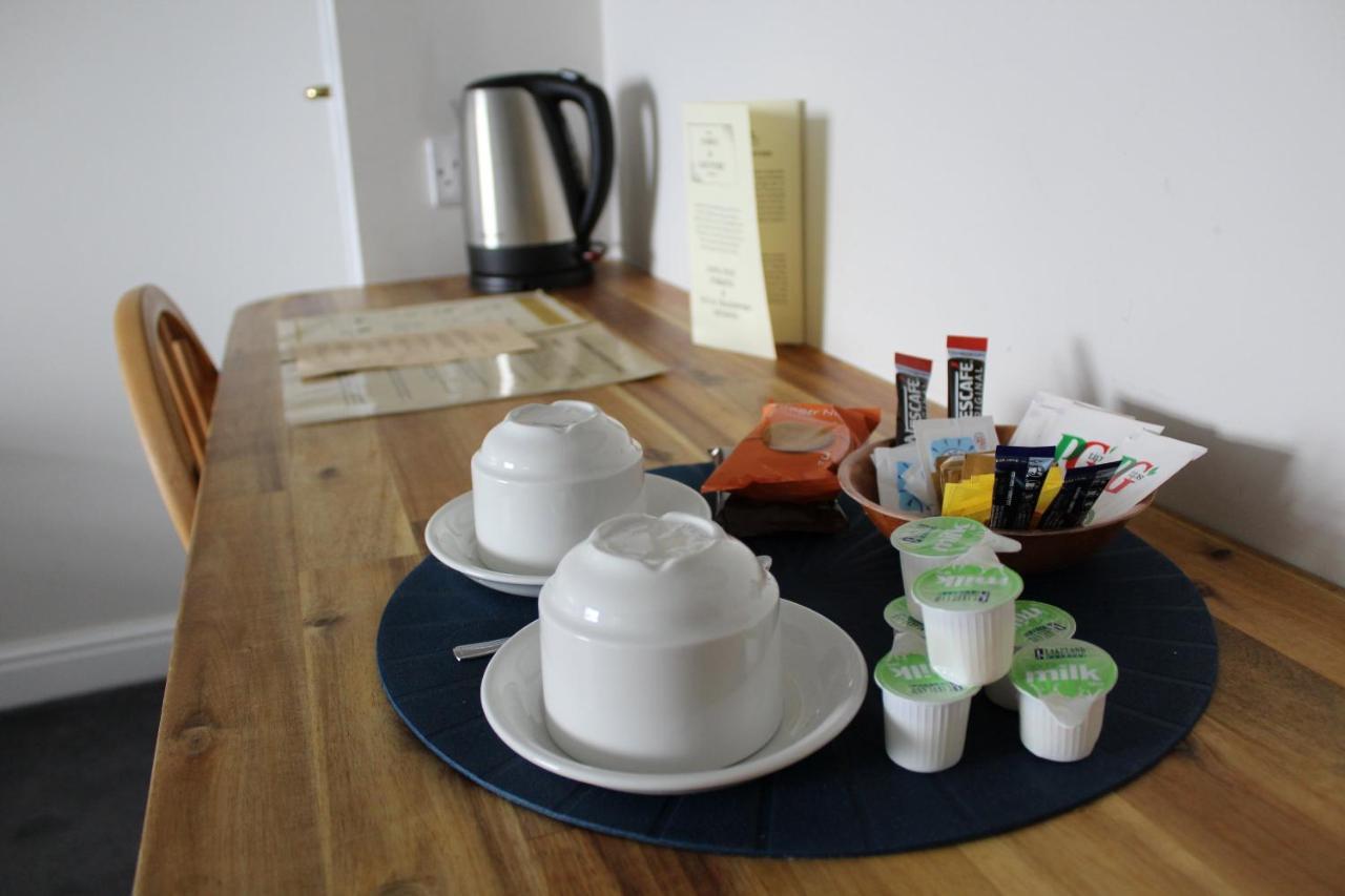 The Town & Country Lodge Dundry Esterno foto