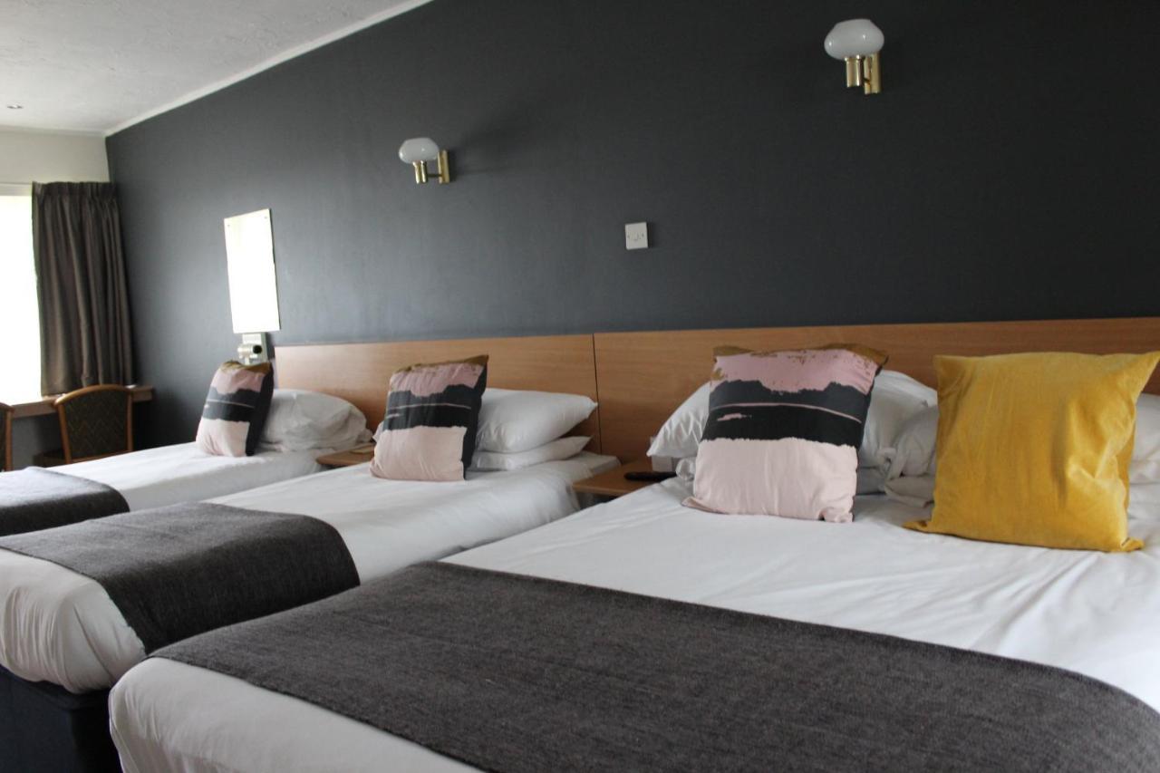 The Town & Country Lodge Dundry Esterno foto