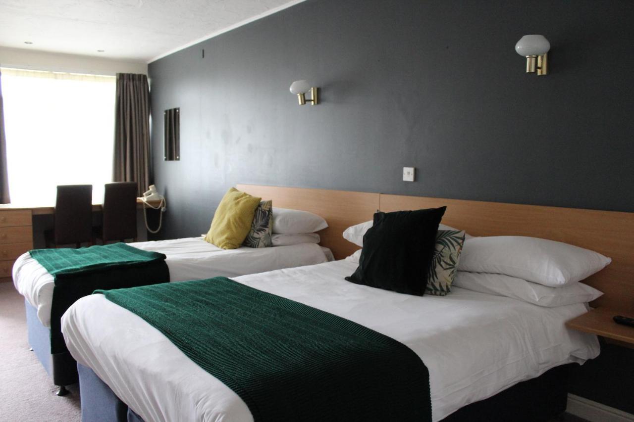 The Town & Country Lodge Dundry Esterno foto
