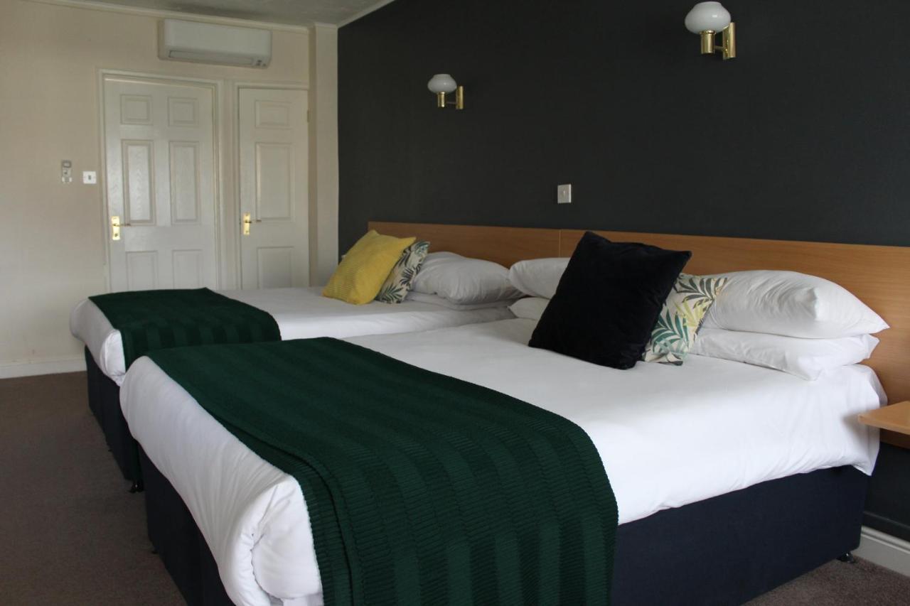 The Town & Country Lodge Dundry Esterno foto