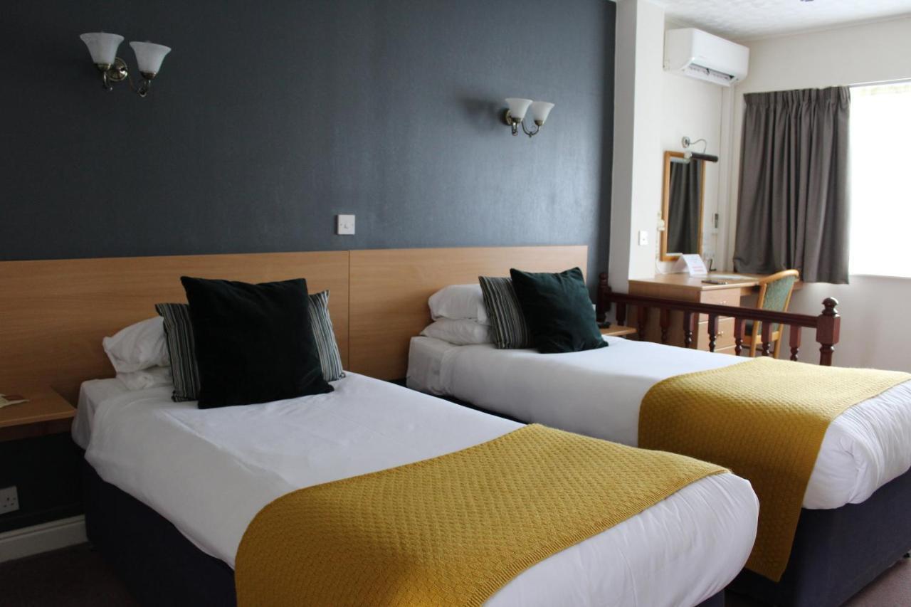 The Town & Country Lodge Dundry Esterno foto