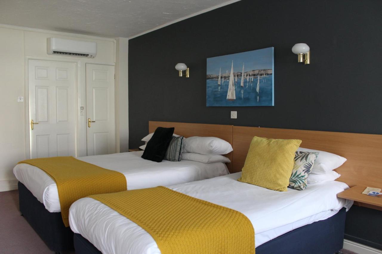 The Town & Country Lodge Dundry Esterno foto
