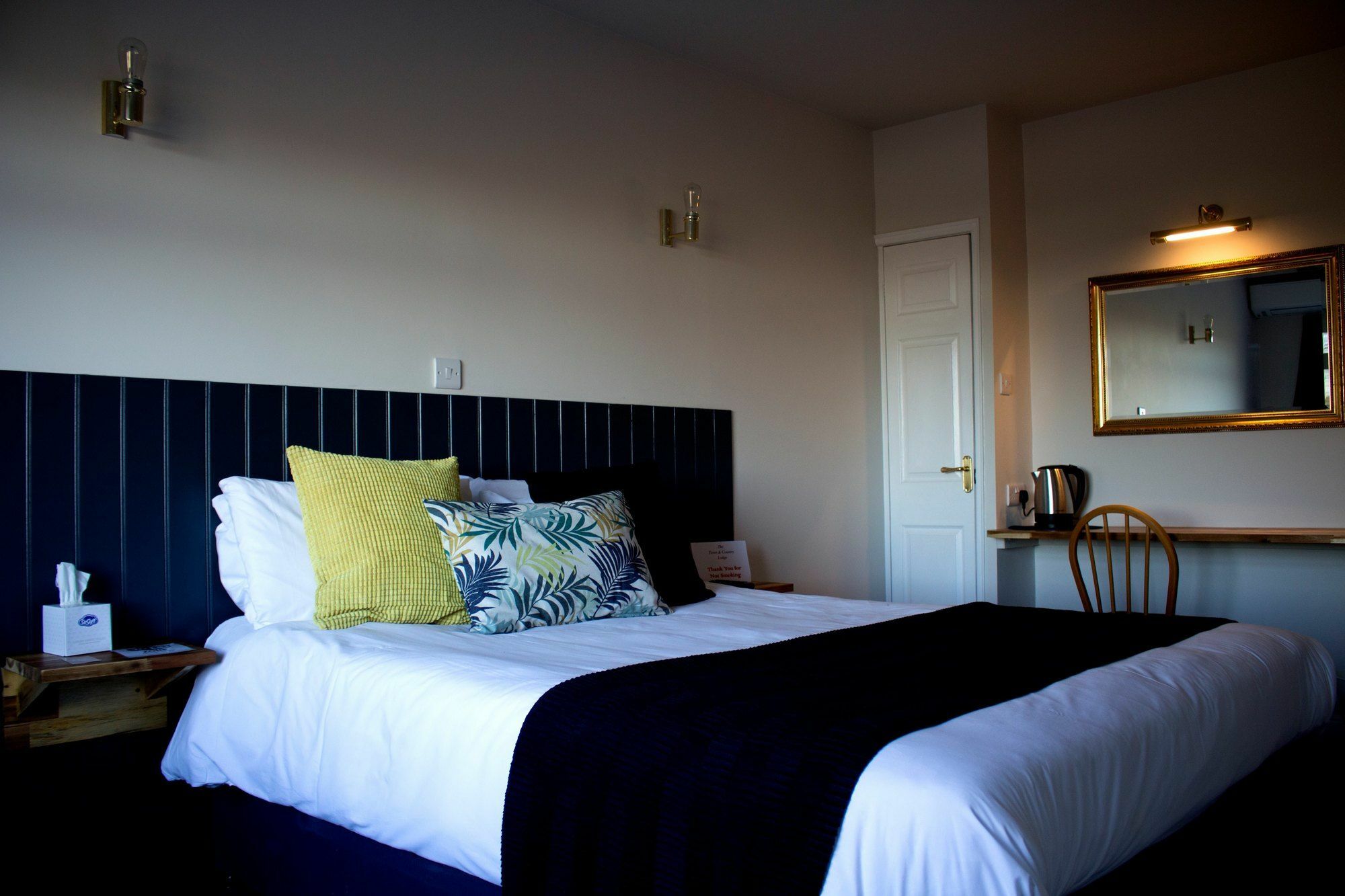 The Town & Country Lodge Dundry Esterno foto