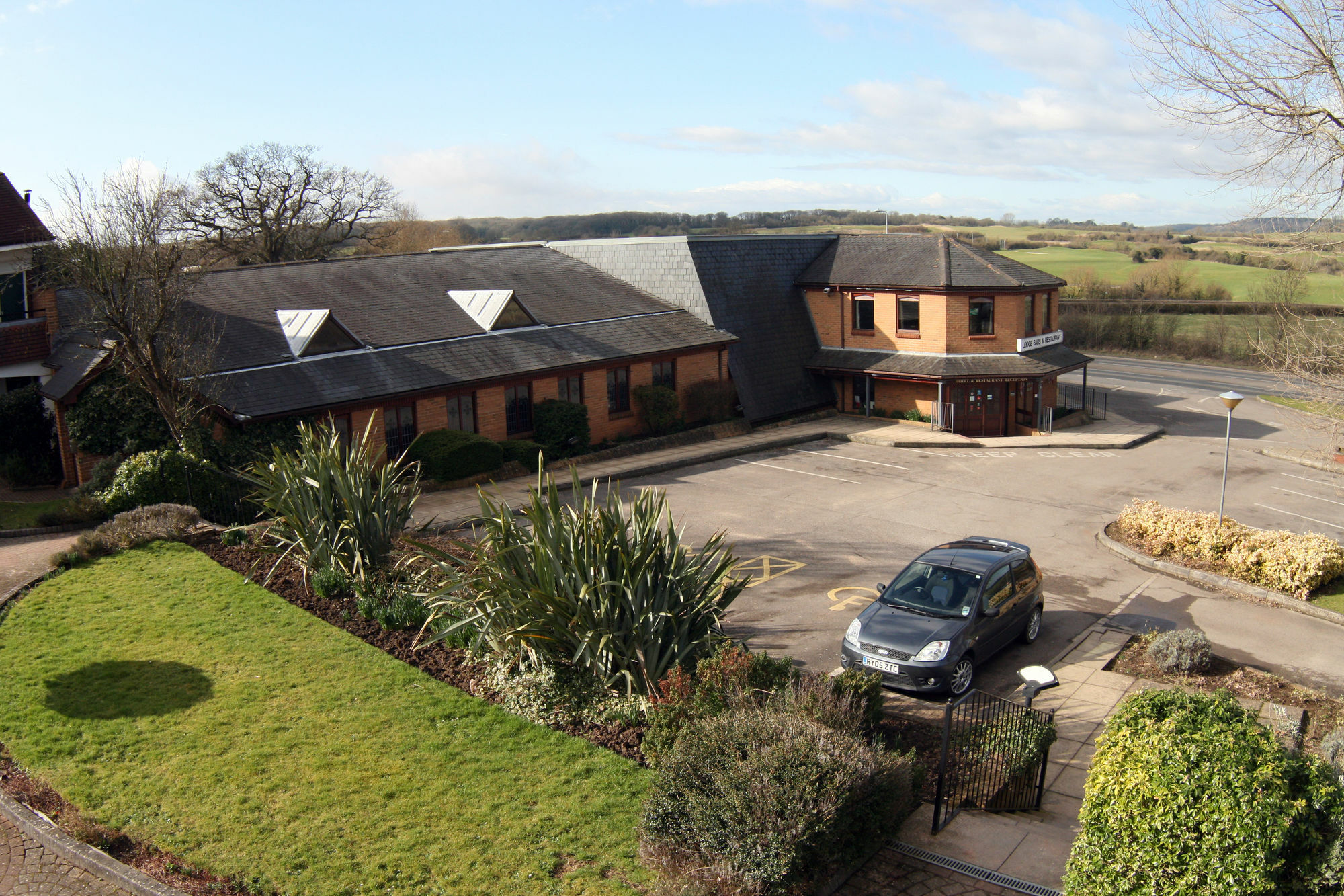 The Town & Country Lodge Dundry Esterno foto